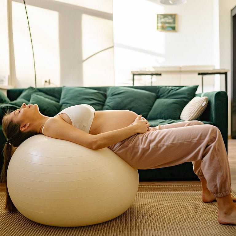 Allenamento in gravidanza: perché farlo e quale attività scegliere?